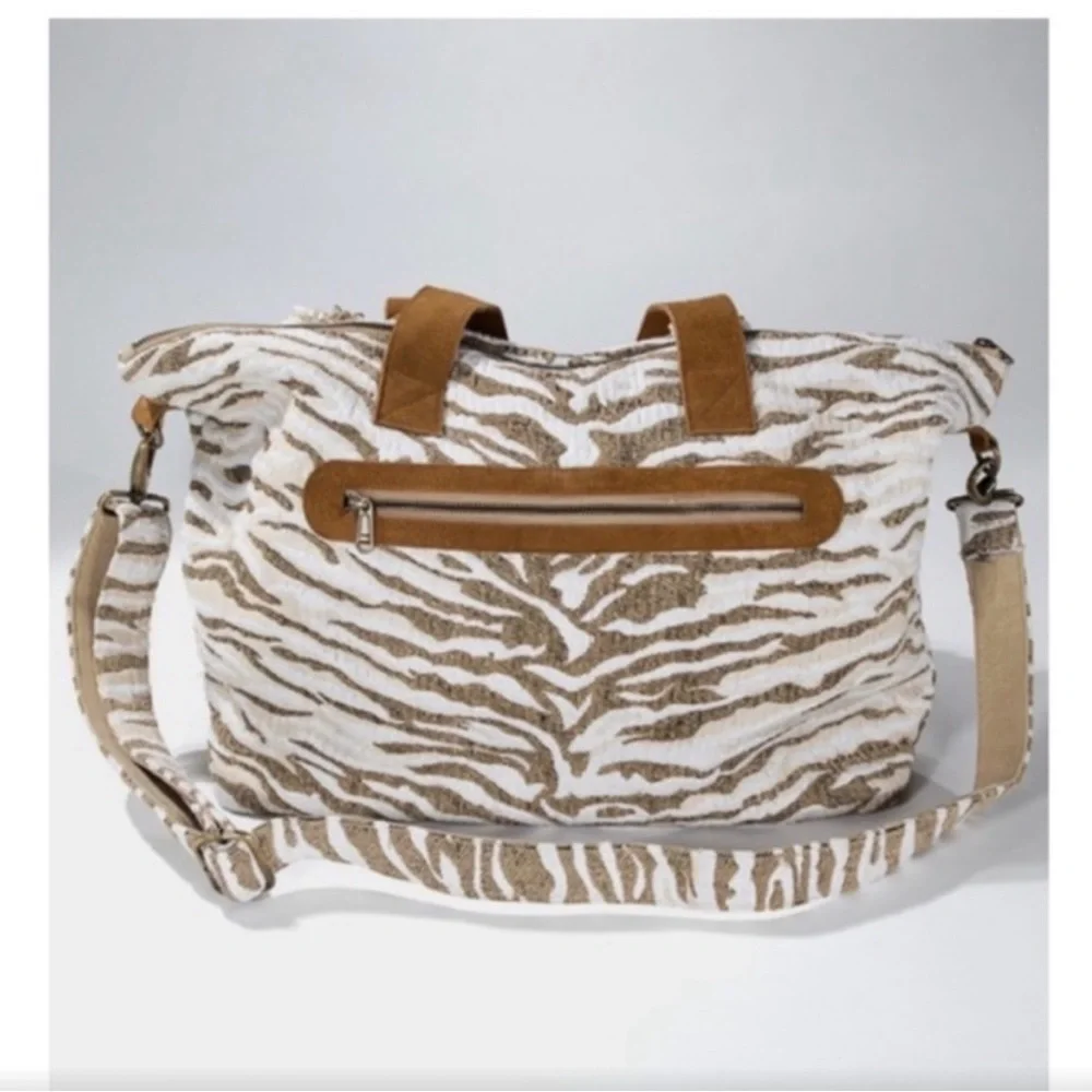 NWOT Beautiful HANDMADE Ruggine Tiger Motif Boho Bag - Picture 10 of 13